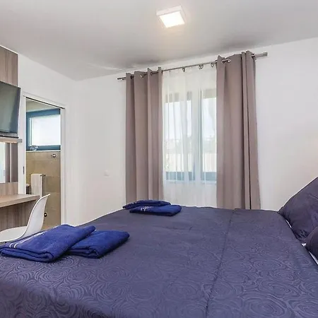 Fuer 6 Personen Ca 90 Qm In Zidarici, Kvarner Bucht Krk * Vantacici